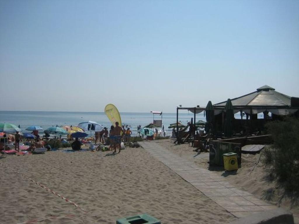 Comfort Apartment Pomorie Exterior photo